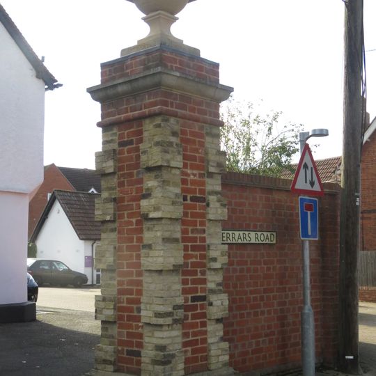 Gatepiers, Walls And Gates Of St Johns Churchyard