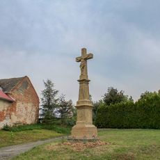 Kříž ve Vyšehorkách na rozcestí
