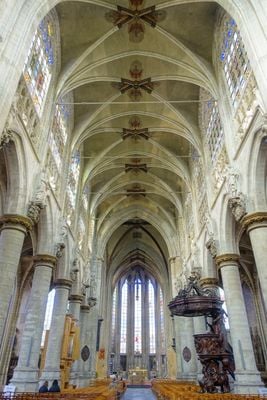 Interior 0
