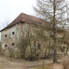 Barn (Krásná Ves)