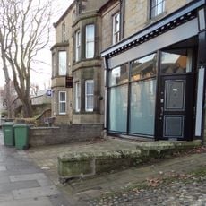 13-17, Bondgate Without