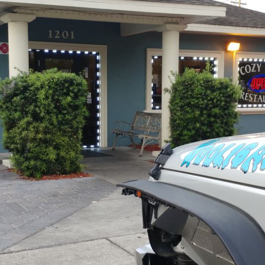 Cozy Oaks Restaurant