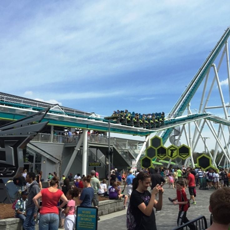Fury 325