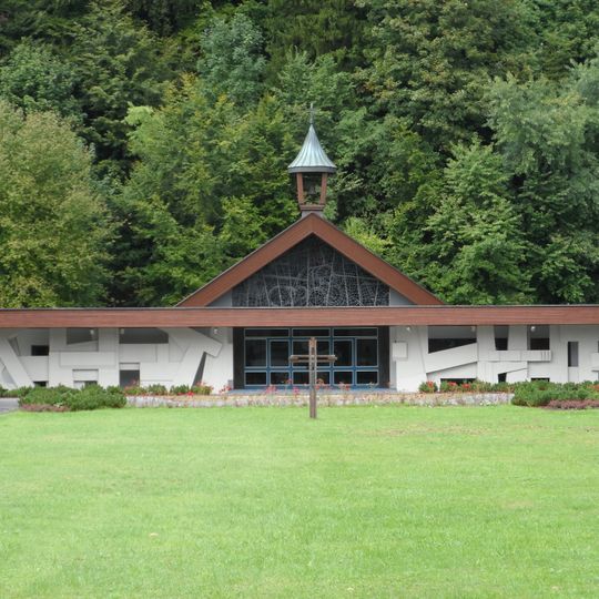 Neuer Friedhof mit Aufbahrungshalle