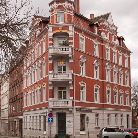 Mietshaus Pestalozzistraße 12