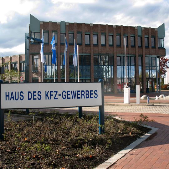 Haus des KFZ-Gewerbe