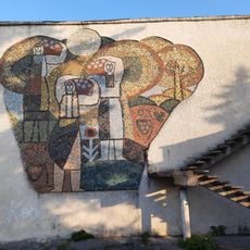 Mozaic pe fațada motelului „Struguraș”