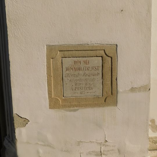 Pamětní deska posvěcení kostela svaté Anny v Huštěnovicích