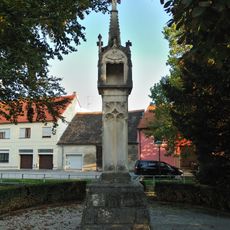 Lichtsäule, Halterkreuz