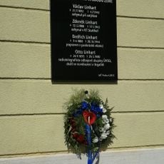 Pamětní deska rodiny Linhartovy