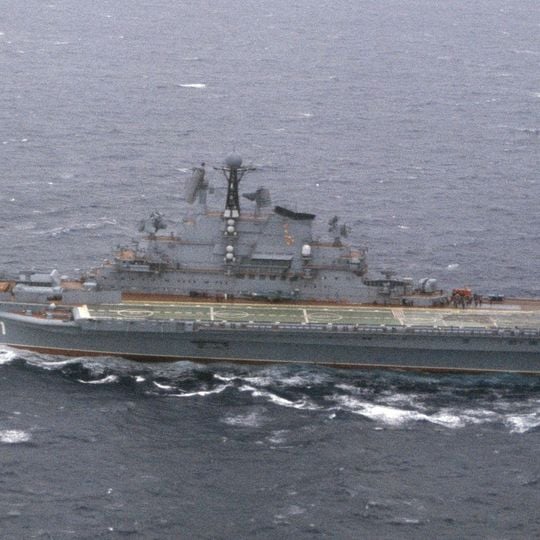 Porta-aviões soviético Minsk