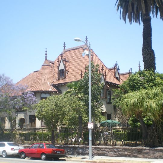 Susana Machado Bernard House and Barn