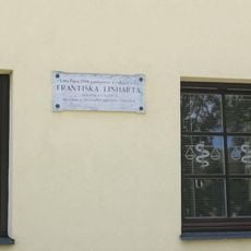 Pamětní deska Františka Linharta na domě Linhartova 243/25 v Kosmonosech