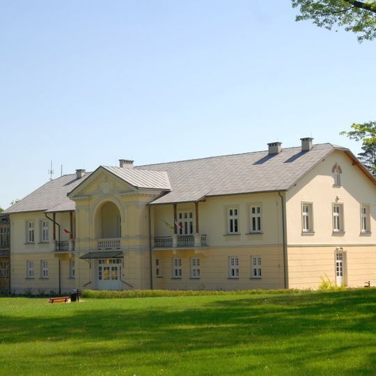 Zespół dworski w Lipinkach