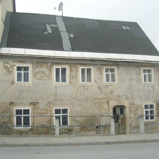 Wohnhaus in halboffener Bebauung Bahnhofstraße 26
