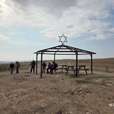נקודת תצפית מזרח:צפון, מערב.