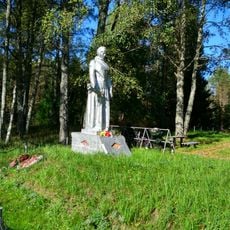 Воинское захоронение из пяти братских могил советских воинов 18 Краснознаменной стрелковой дивизии, павших в боях за Родину (Питкярантское г.п.)