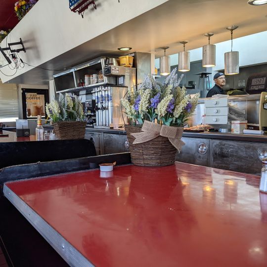 Rutherford's 66 Family Diner