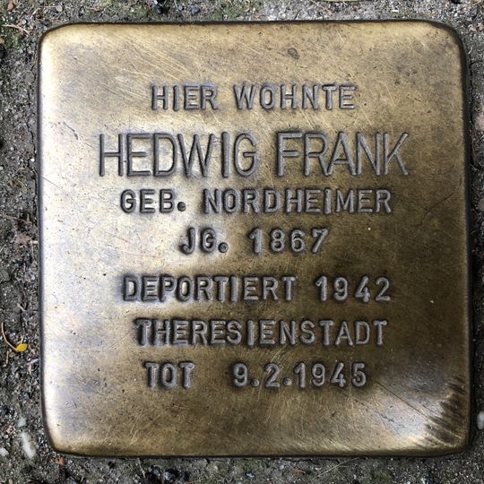 Stolperstein en memoria de Hedwig Frank