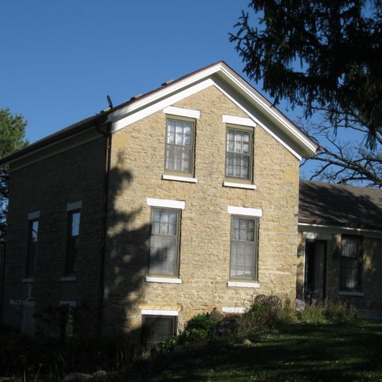Daniel Pond Farmhouse
