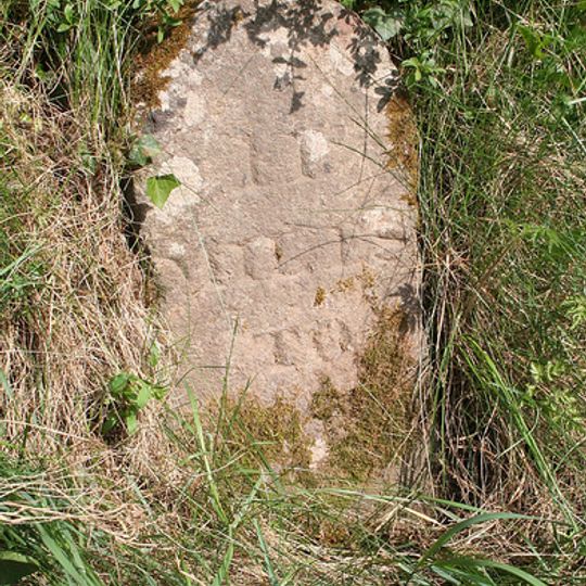 Roadside Milestone Ss 820 045