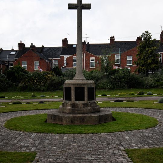 City of Exeter War Memorial Cross, Higher Cemetery