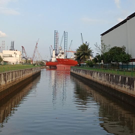 Tuas