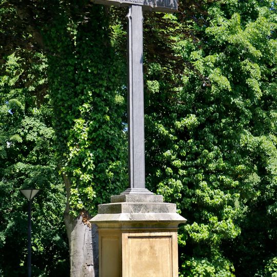 Central cross at the German Evangelical Cemetery