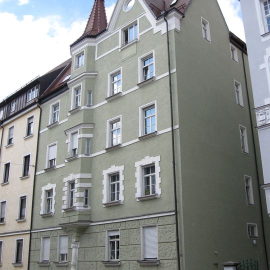 Mietshaus