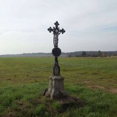 Kříž u Lipovky u rozcestí