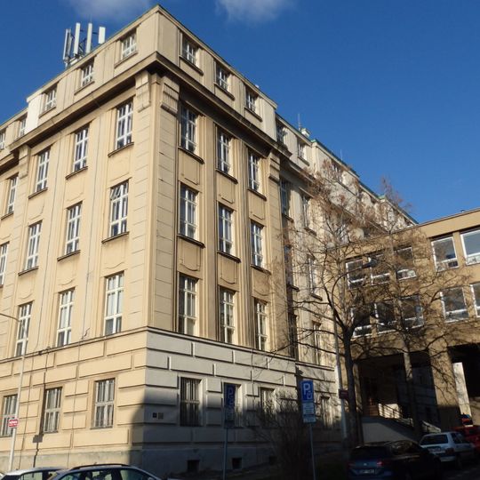 Budova fakulty dopravní ČVUT