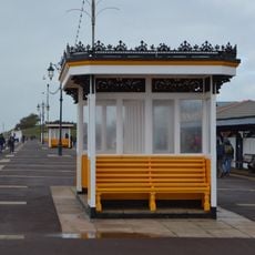 Seafront Shelter At Sz 6487 9807