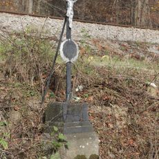 Kříž u železniční tratě u Vladislavi