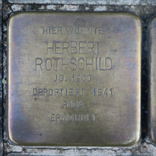 Stolperstein en memoria de Herbert Rothschild