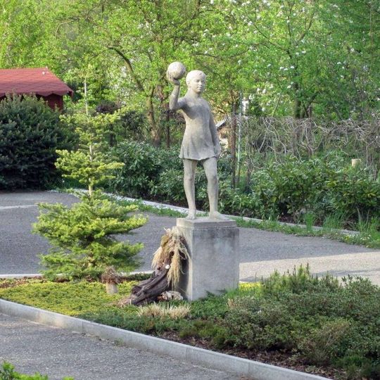 Socha ve Starém Plzenci u Vrchlického ulice