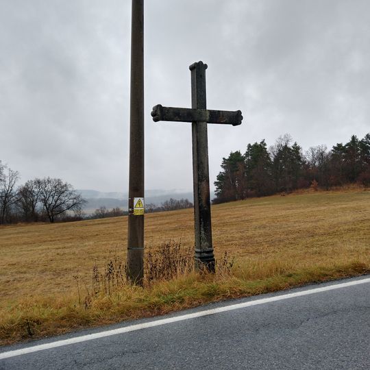 Kříž západně od Modlešovic