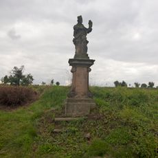 Sloup se sochou svatého Jana Nepomuckého