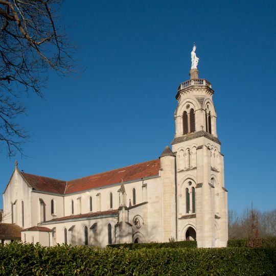 Église abbatiale Notre-Dame-de-Maylis