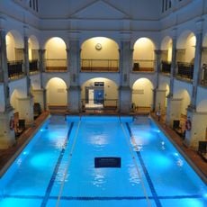 Rudas Thermal Bath and Swimming Pool