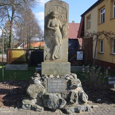 Památník založení sokola v obci v Dešově