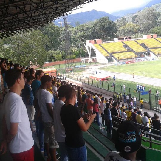 Estadio Álvaro Gómez Hurtado