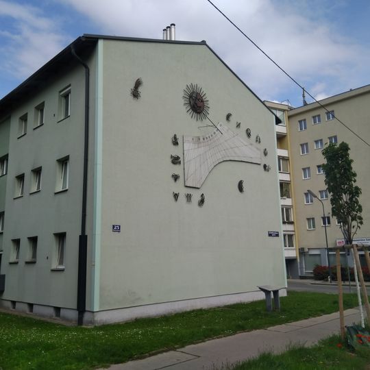 Sonnenuhr am Hohenfelsplatz, Vienna