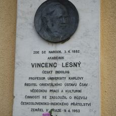 Pamětní deska Vincence Lesného