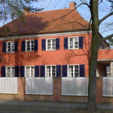 Landhaus & Garage & Einfriedung & Brunnen & Bassin Rheinbabenallee 42