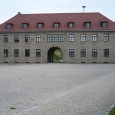 Ehemaliges Kommandantur- und Häftlingsüberwachungsgebäude