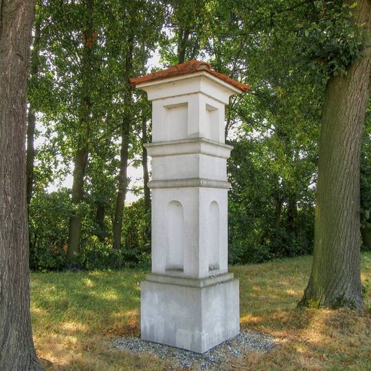 Boží muka v Šumvaldu na severním okraji obce