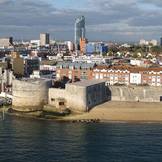 18 Gun Battery and Flanking Battery, Kings Stairs, Sallyport, Pointbarracks