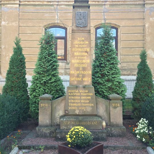 Pomník padlým v 1.světové válce na návsi v Mírovicích
