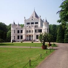 Sandenburg Castle