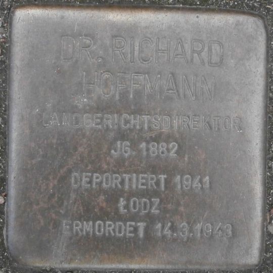 Stolperstein en memoria de Richard Hoffmann